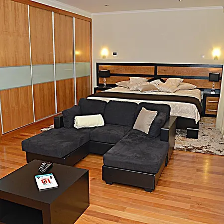 Paraiso Villa